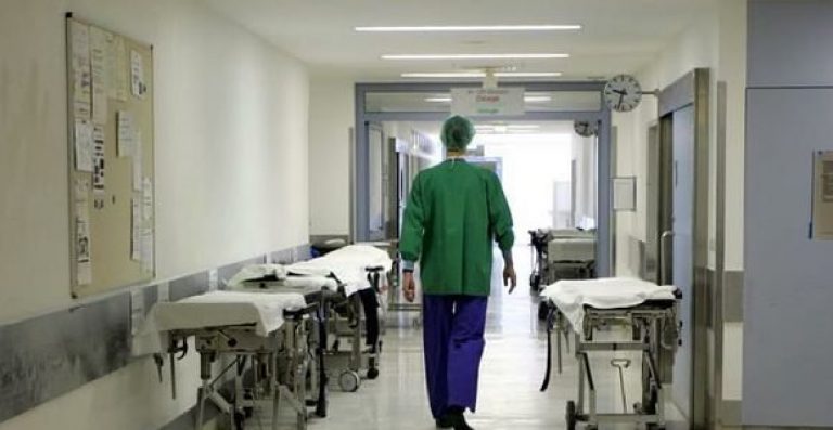 Donna morta durante il parto