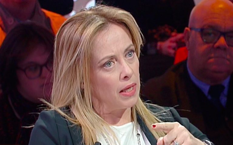 giorgia-meloni-sinistra