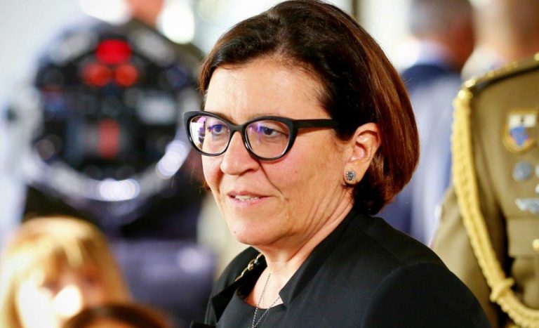 m5s contro elisabetta trenta