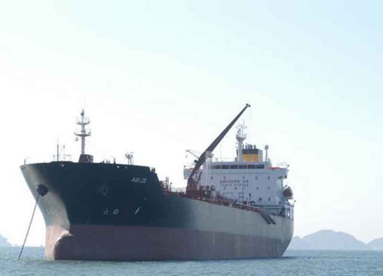 nave italiana attaccata da pirati