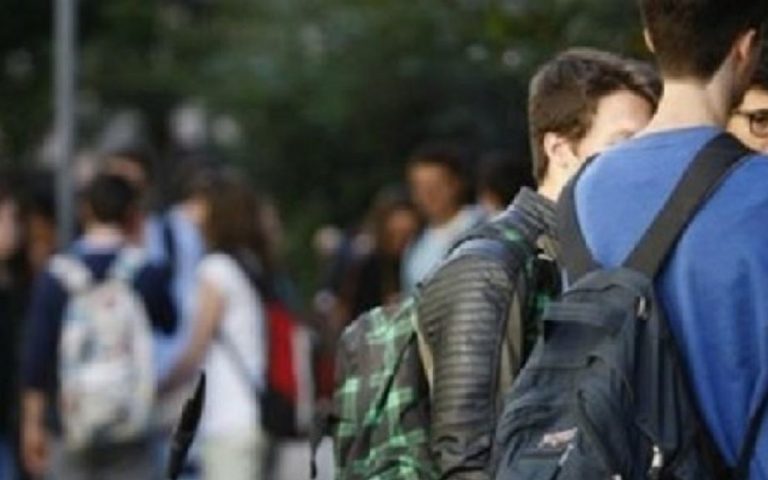 ragazzo bocciato si suicida