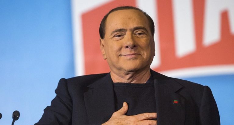 silvio berlusconi dimesso