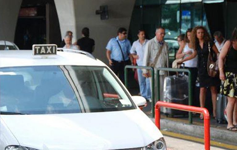aggressione-tassista-roma
