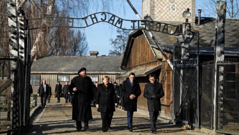 angela merkel auschwitz