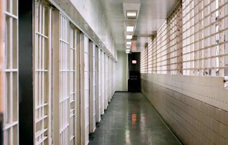 detenuto falange agente