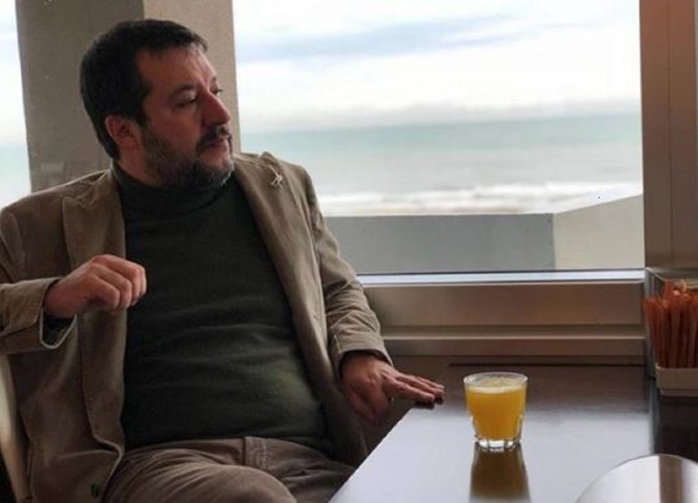 salvini look outfit