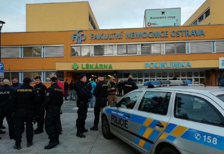 sparatoria ospedale repubblica ceca