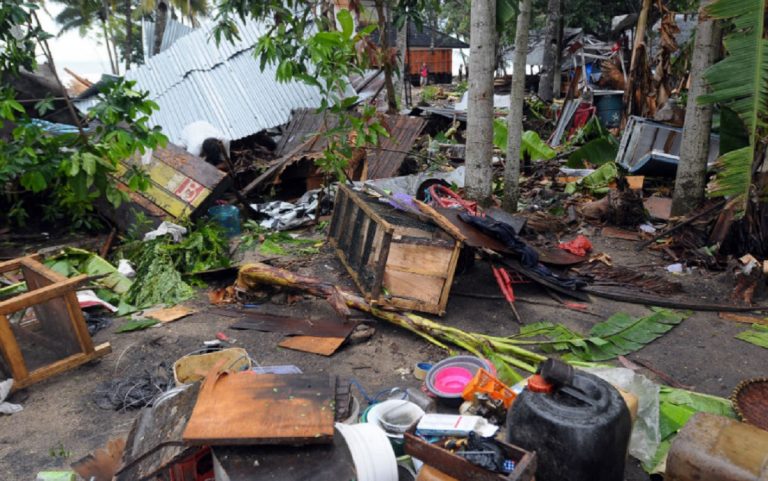 tsunami indonesia 2004