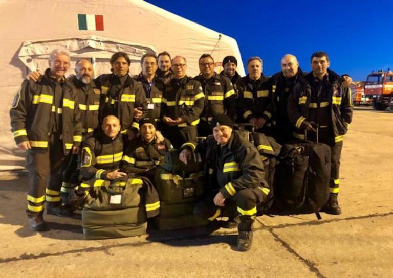 terremoto Albania Vigili del fuoco