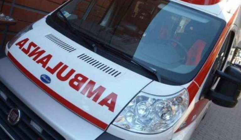 autobus contro autocisterna