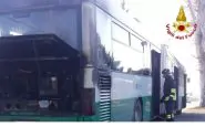 Autobus in fiamme a Padova