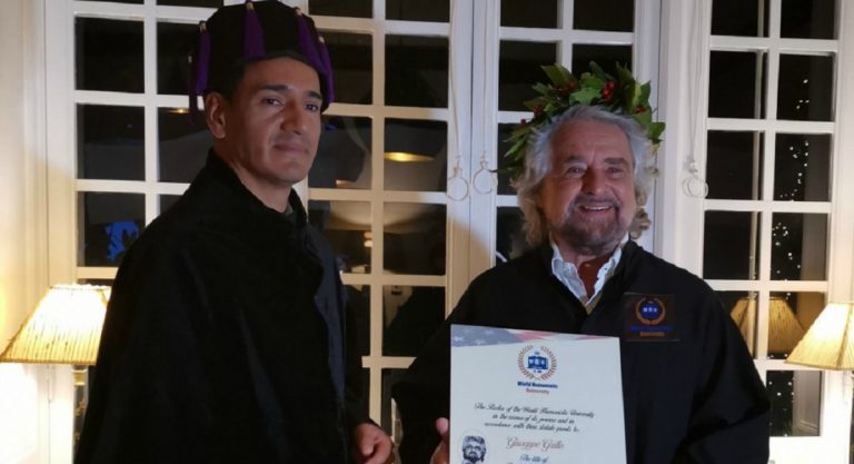 beppe grillo laurea
