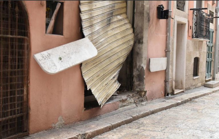 bomba centro anziani foggia