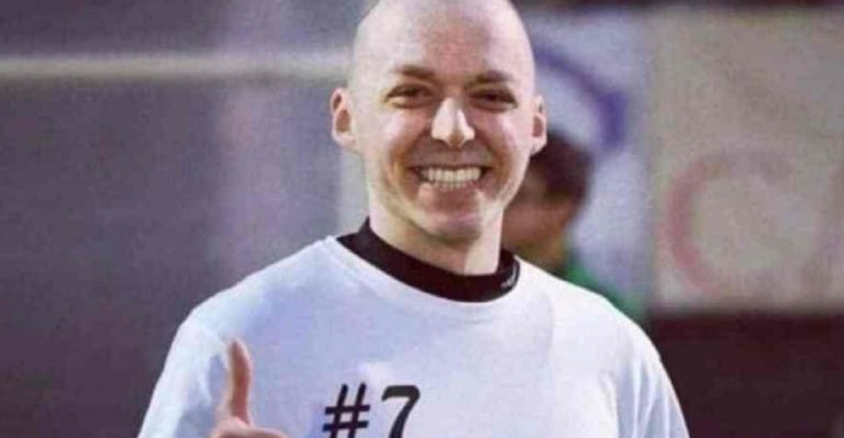 calciatore malato cancro