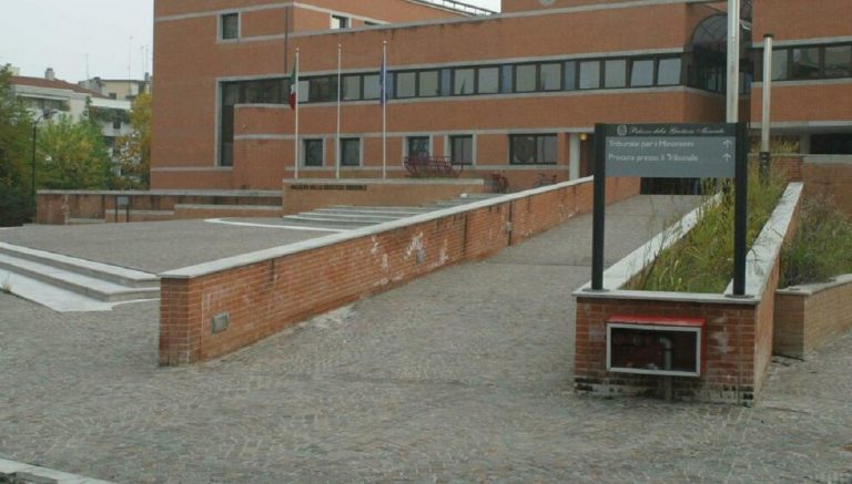 donna tribunale minori mestre