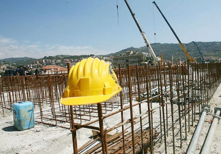 incidente sul lavoro napoli