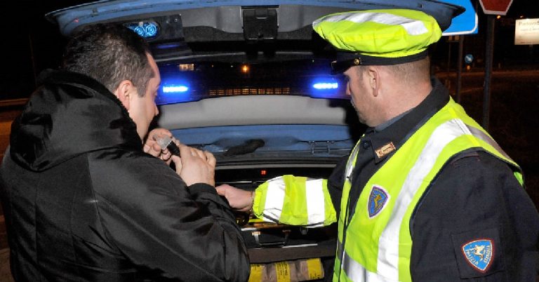 Ritiro patente guida in stato di ebbrezza