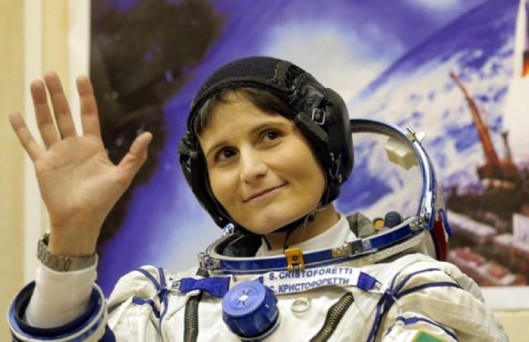 Samantha Cristoforetti aeronautica militare
