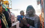 Sea Watch, le immagini dei migranti a bordo della Ong tedesca