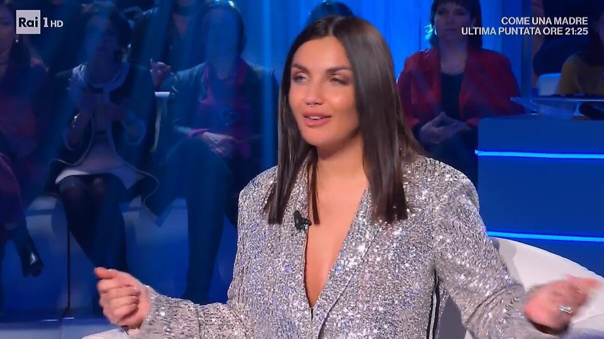 Elettra lamborghini deals vestiti