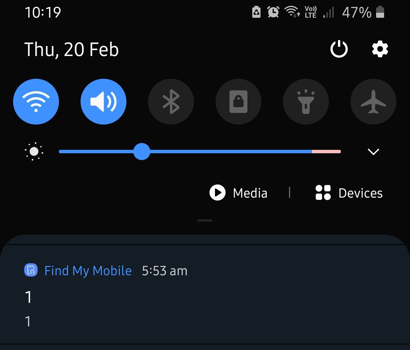 Samsung invia un messaggio notturno misterioso