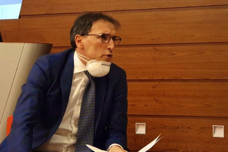 Coronavirus Boccia restrizioni prolungate