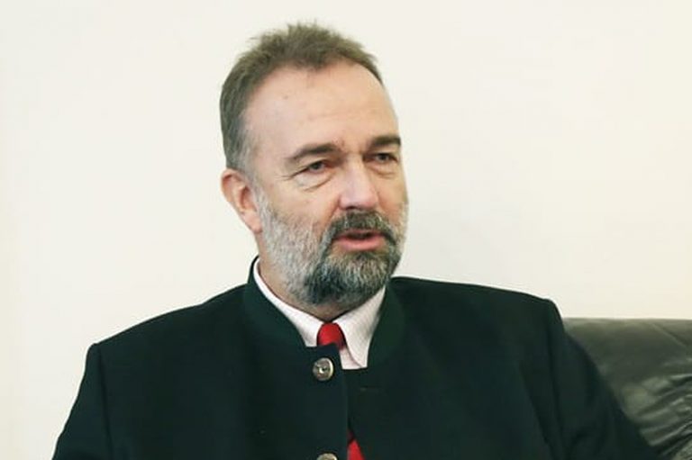 coronavirus-carlo-asburgo