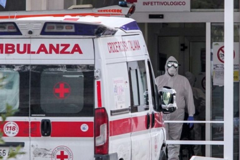 coronavirus infermiera denuncia paziente