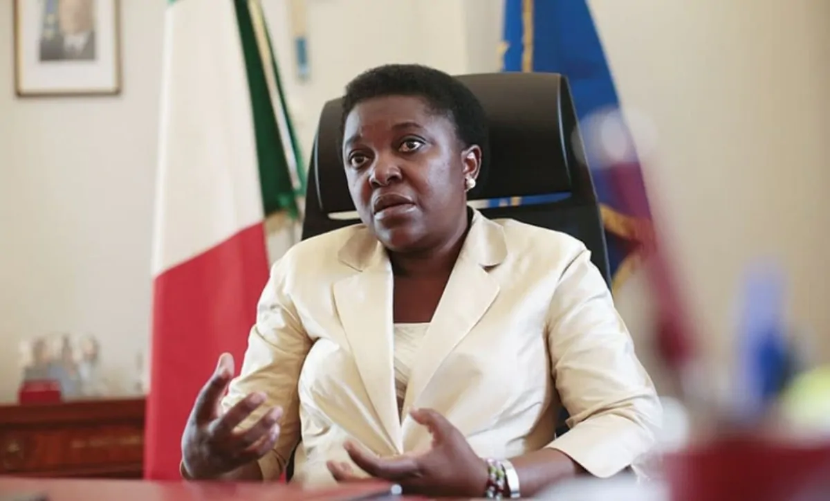 Coronavirus, ex ministro Kyenge porta assistenza domiciliari ai pazienti positivi