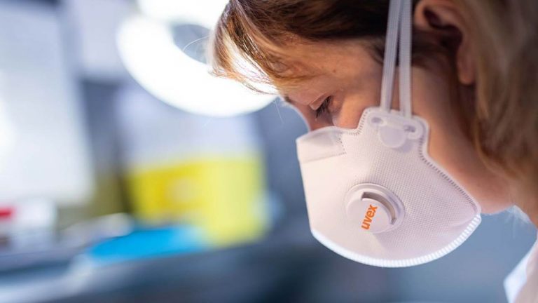 coronavirus addio madre telefono