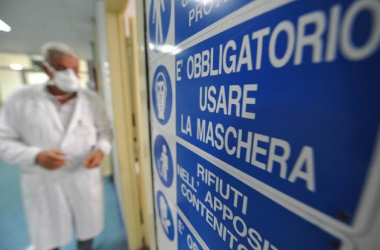 coronavirus napoli paziente contagiata