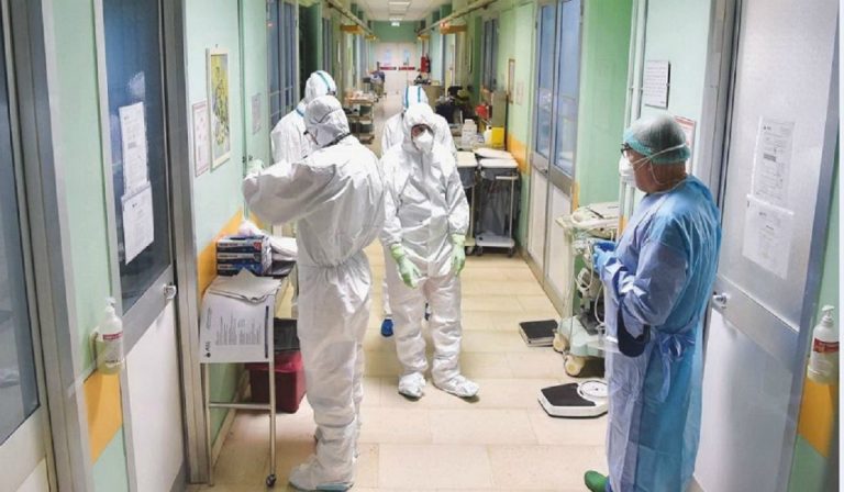 Tagli alla sanità, il Coronavirus mette in difficoltà