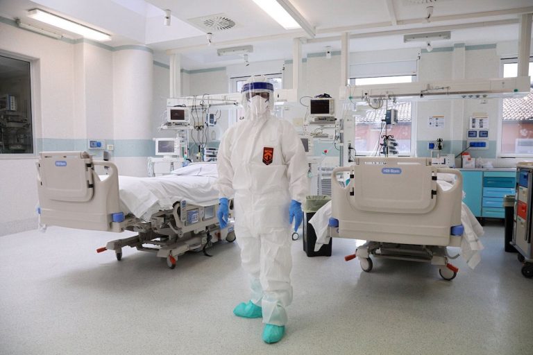 Neomamma 22enne positiva al coronavirus