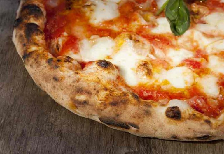 coronavirus pizza margherita roma