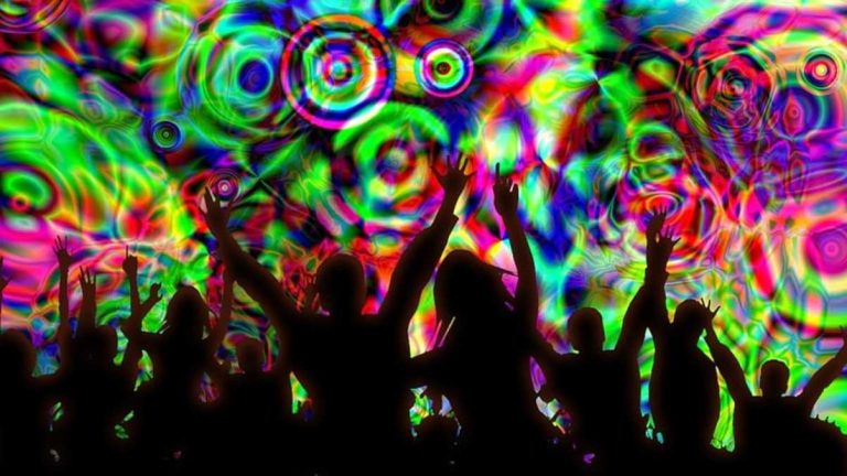 coronavirus rave party
