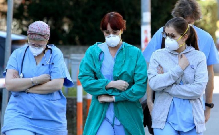 coronavirus roma festa ospedale