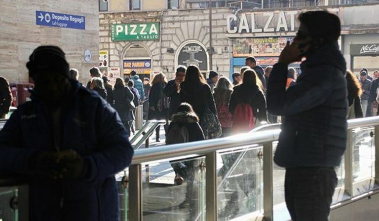 Coronavirus a Roma: stazione autobus assaltata
