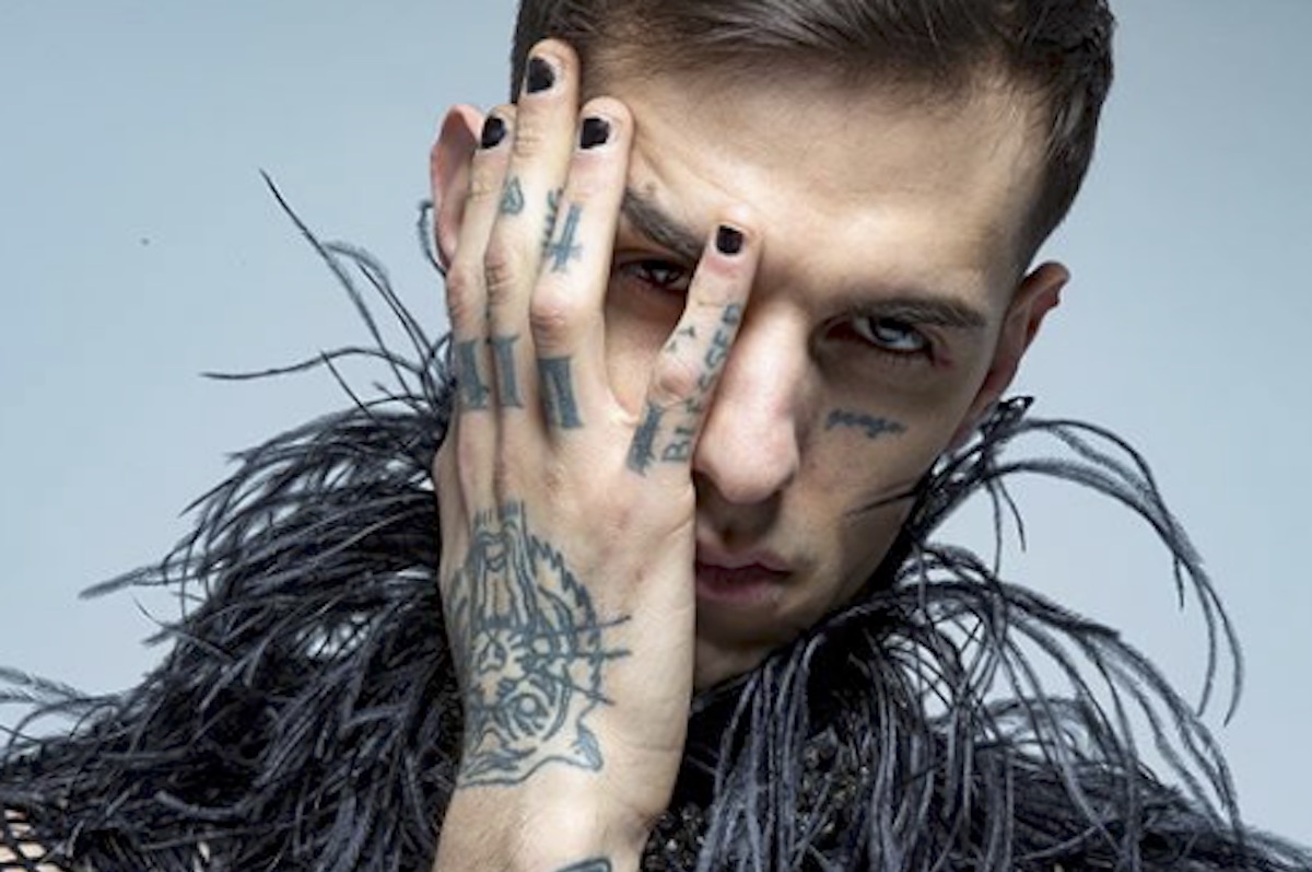 Coronavirus, Achille Lauro in quarantena in un B&B