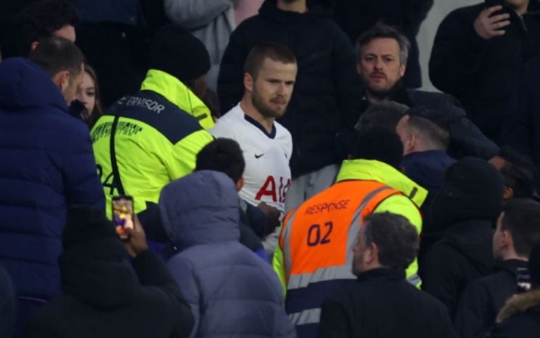 dier aggredisce tifoso