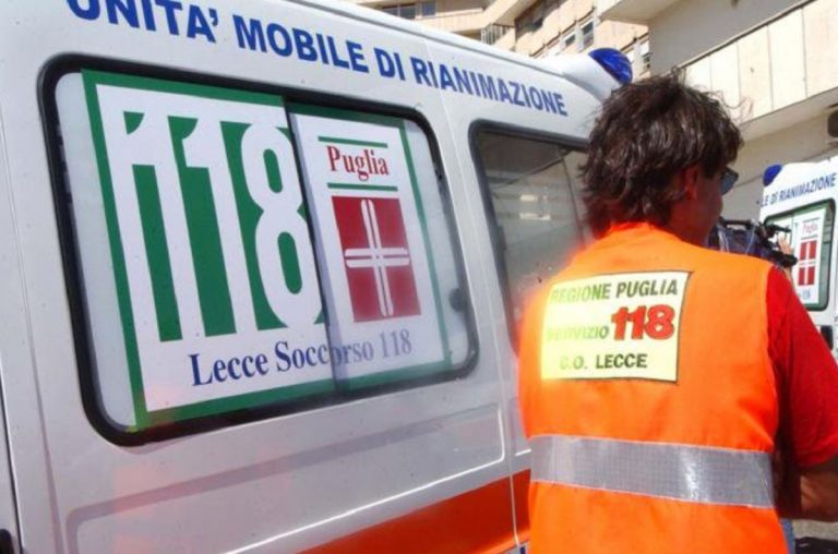 donna morta pulendo i vetri a lecce