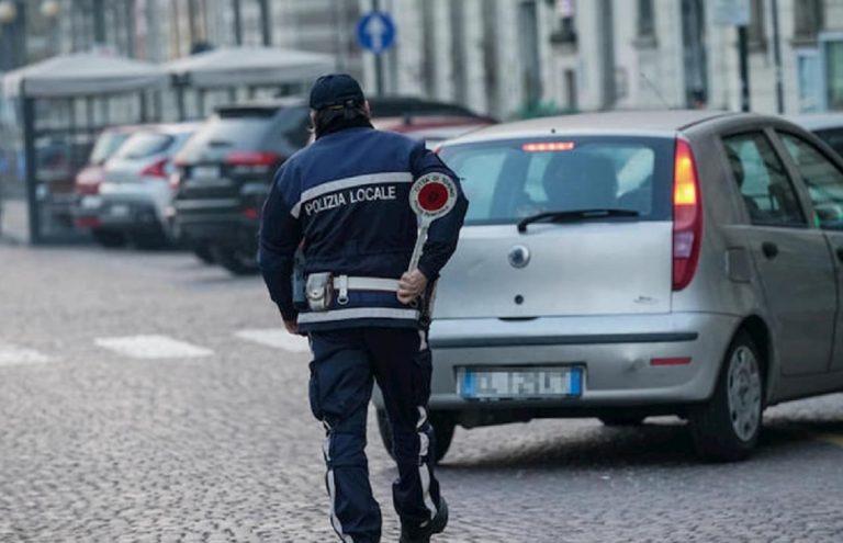 donna muore strada napoli