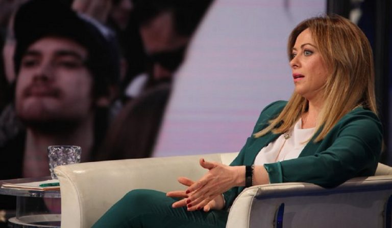 Giorgia Meloni: "I cinesi ci hanno portato il virus"