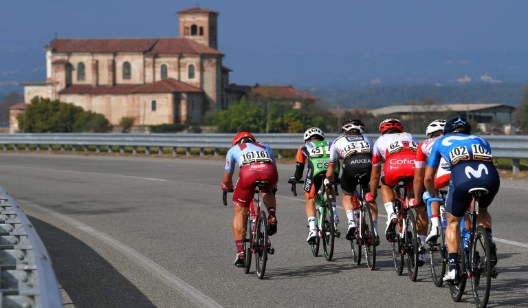Giro d'Italia sospeso per il Coronavirus