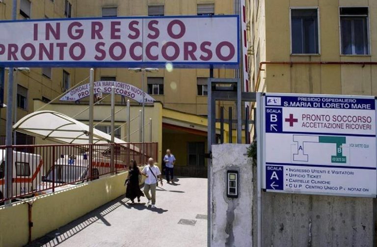 furto al loreto mare di napoli