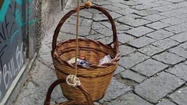 panieri solidali Napoli