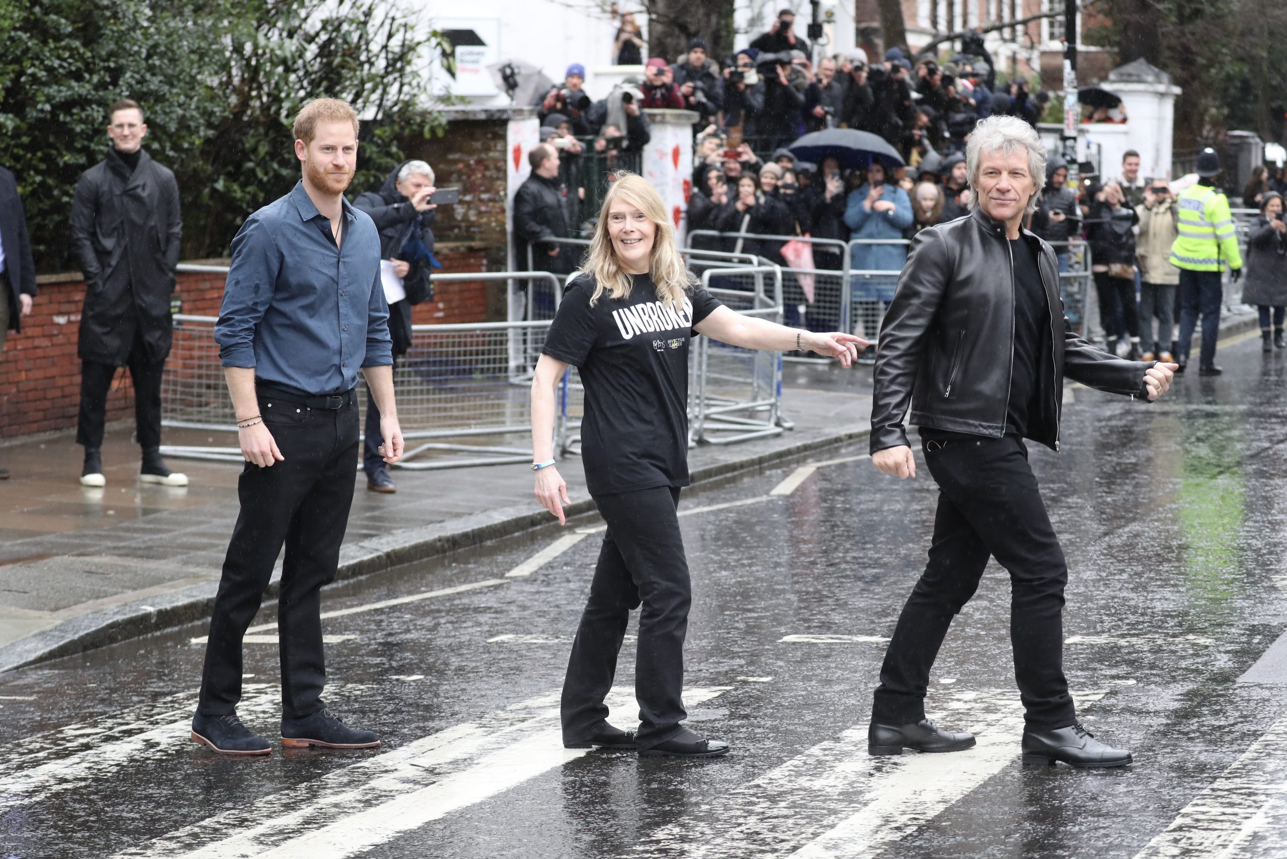 Il Principe Harry con Bon Jovi ad Abbey Road