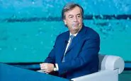 Burioni sul Coronavirus: "Resiste sulle superfici, bisogna pulirle bene"