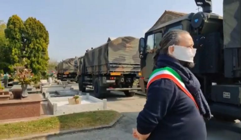 Coronavirus, Sindaco di Ferrara accoglie le bare