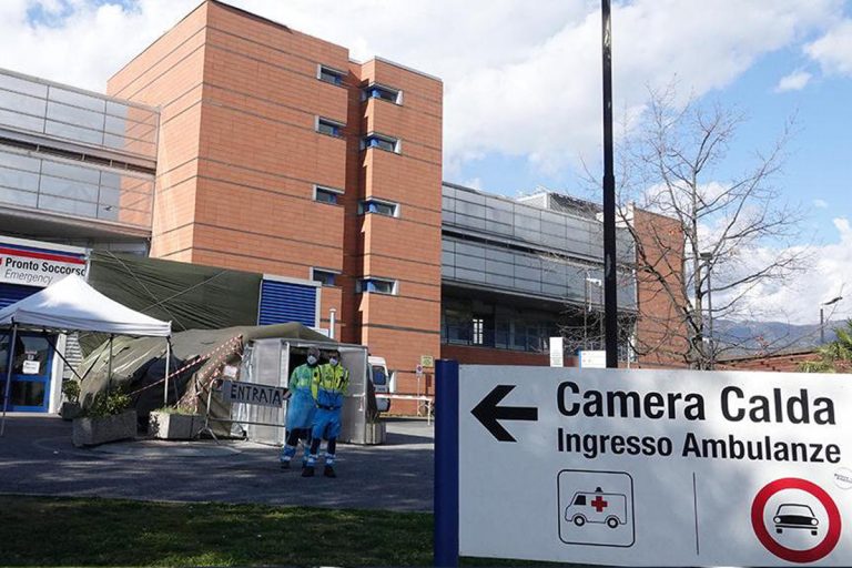 coronavirus medico positivo fosso