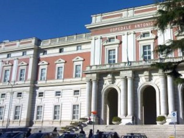 coronavirus napoli infermiera cardarelli